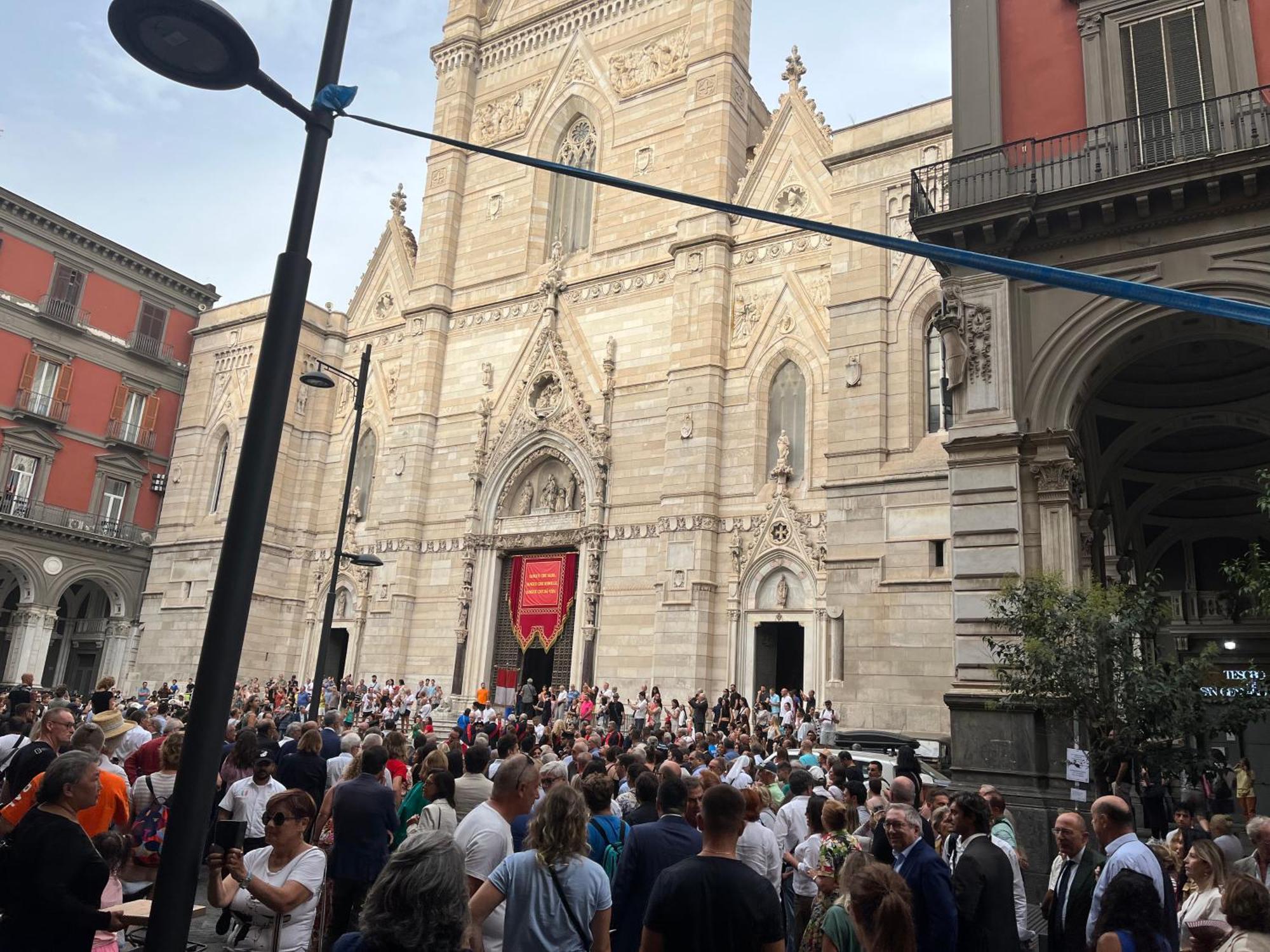 مبيت وإفطار Duomo Miradois 152 Napoli المظهر الخارجي الصورة